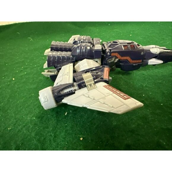 Transformers Universe Deluxe Class Cyclonus - Picture 9 of 14